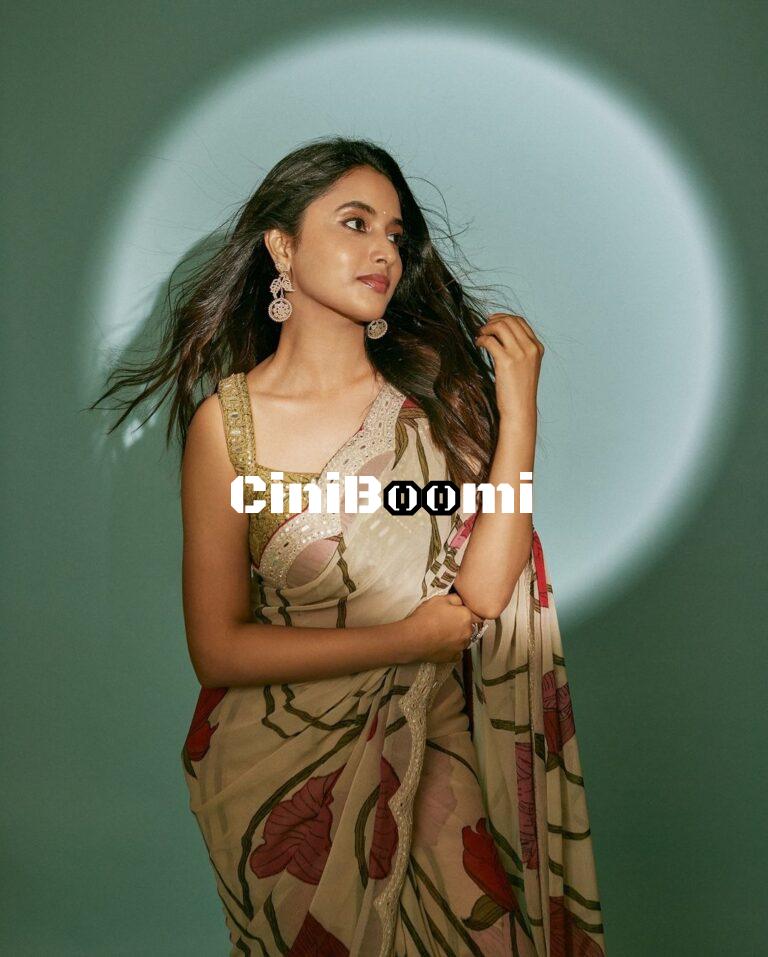 Actress Priyanka Mohan Dazzles In Saree