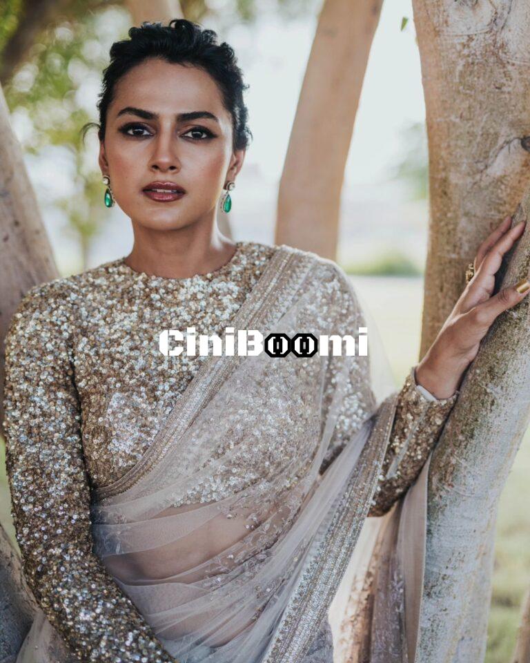 Actress Shraddha Srinath Personifies Elegance In Saree