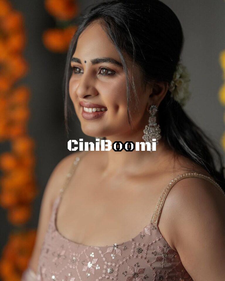 Actress Srushti Dange Personifies Elegance In Her Recent Snaps