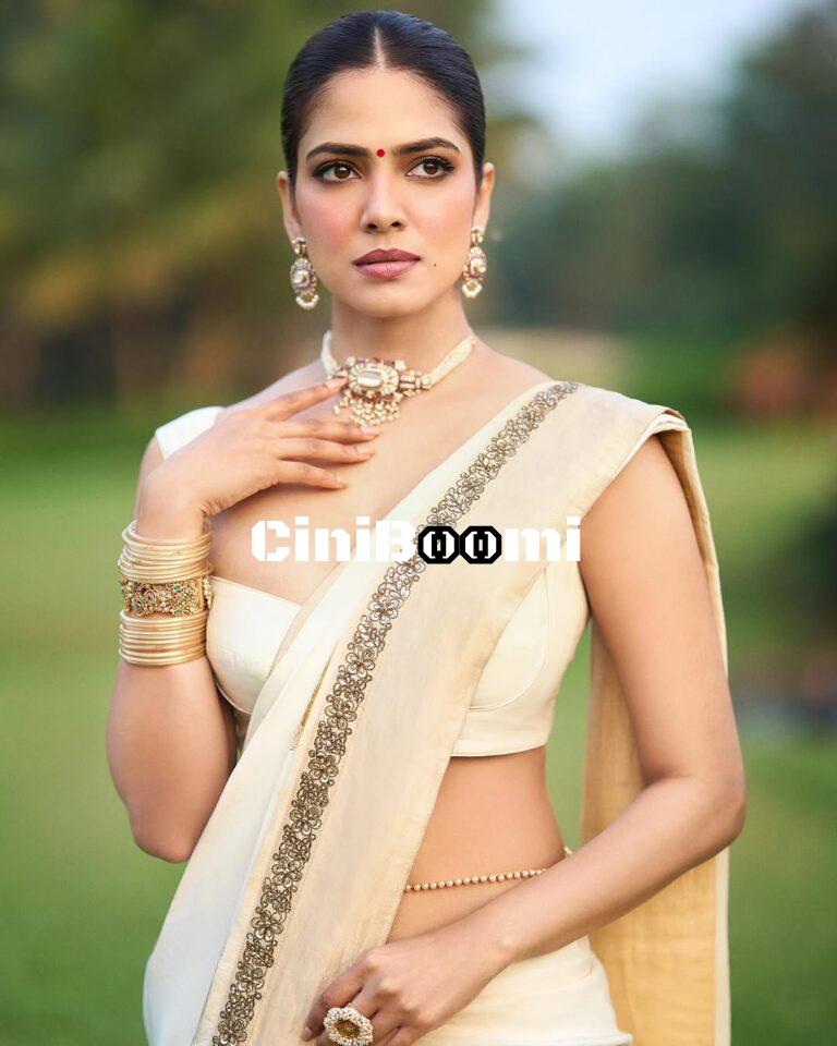 Actress Malavika Mohanan Channels Her Inner Desi Barbie In Saree