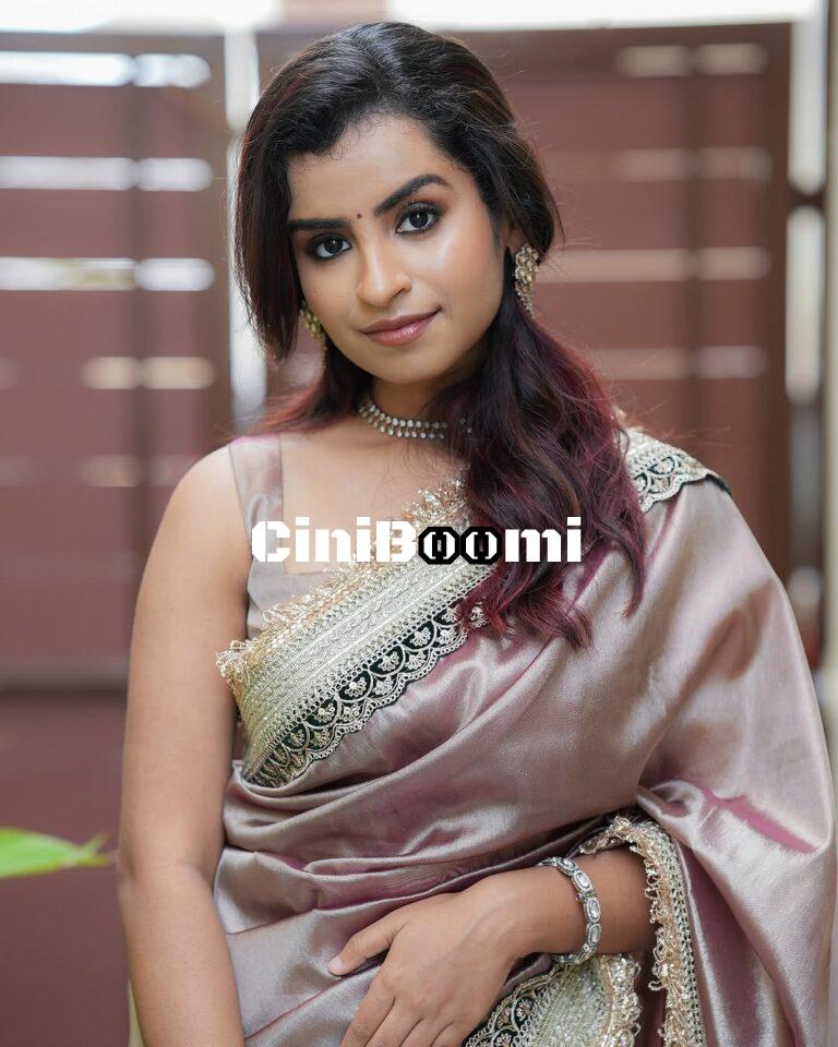 Actress Sivaangi Blends Elegance With Charm In Saree